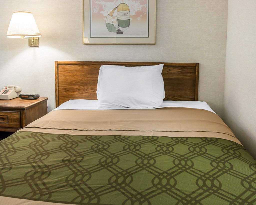 Econo Lodge Holland Ruang foto