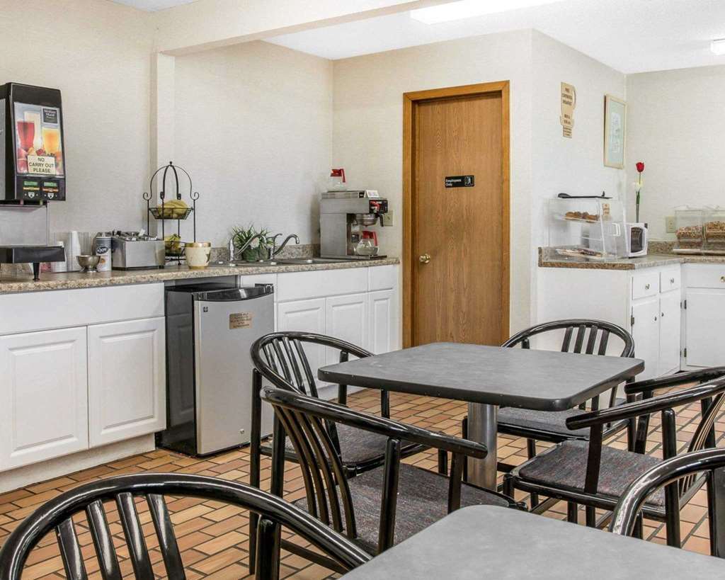 Econo Lodge Holland Restoran foto